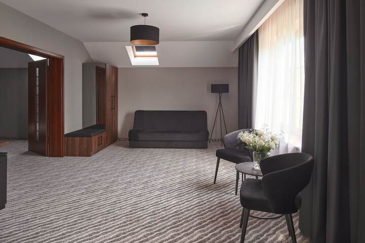 Room 21 of 72