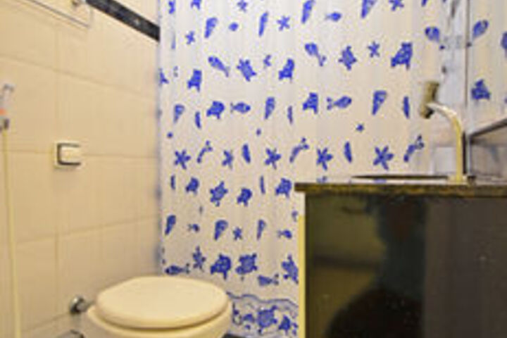 Room 2 of 12