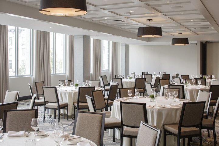 Ballroom/Hall 69 of 91