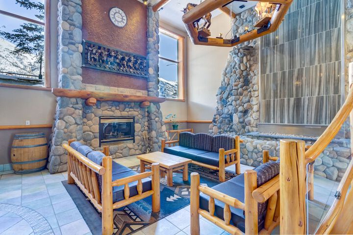 Lobby Photos