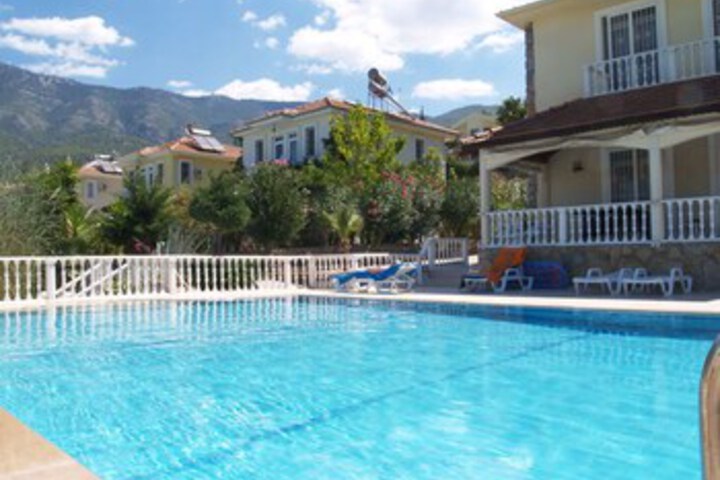 Pool 42 of 66