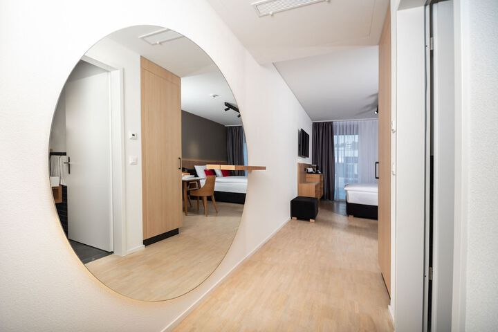Room 8 of 44
