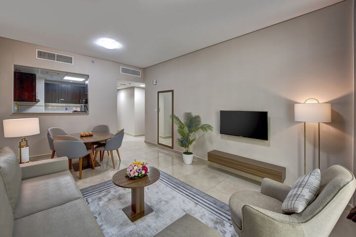 Room 30 of 77