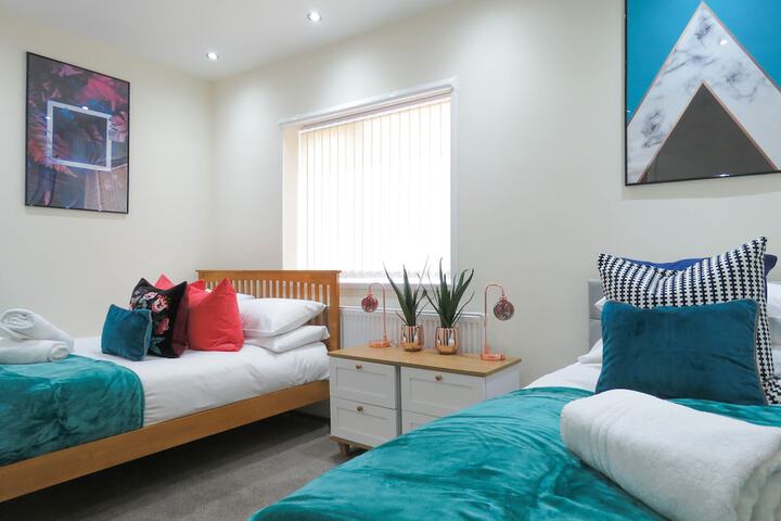 Room 2 of 26