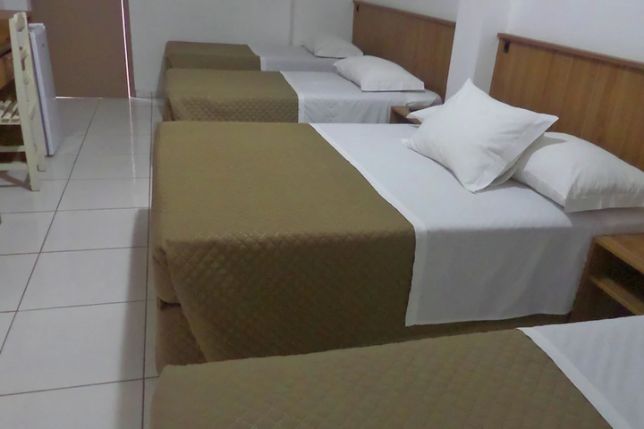 Room 2 of 9