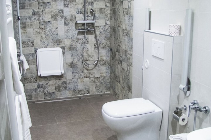 Room 20 of 35