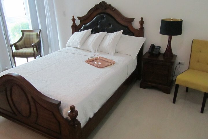 Room 8 of 55