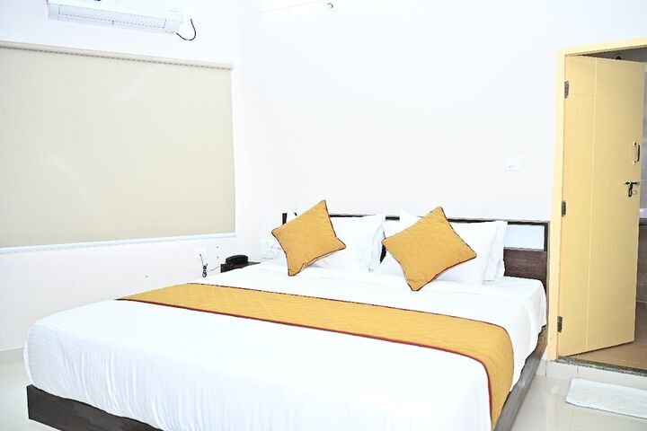 Room 4 of 19