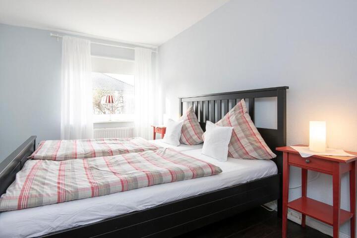 Room 3 of 16
