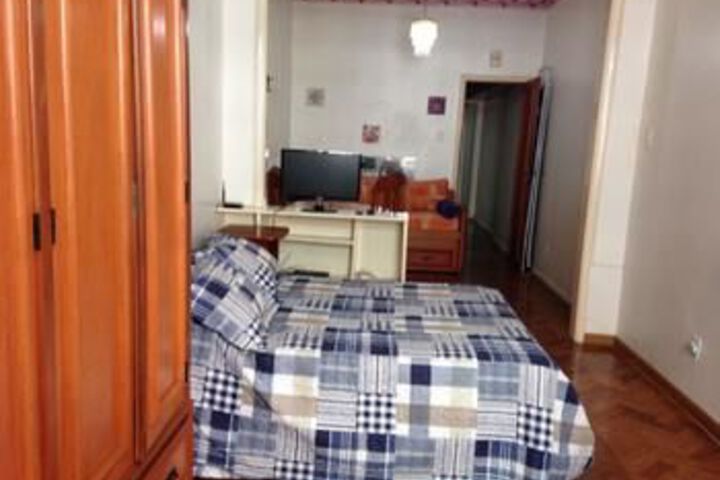 Room 7 of 13