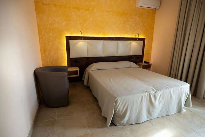 Room 25 of 56