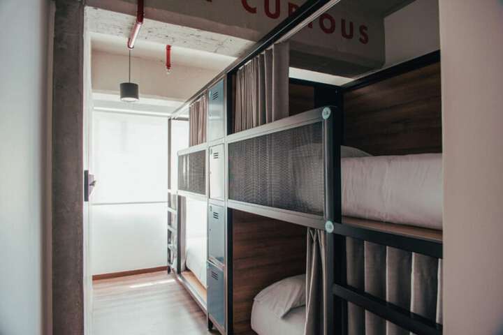 Room 52 of 108