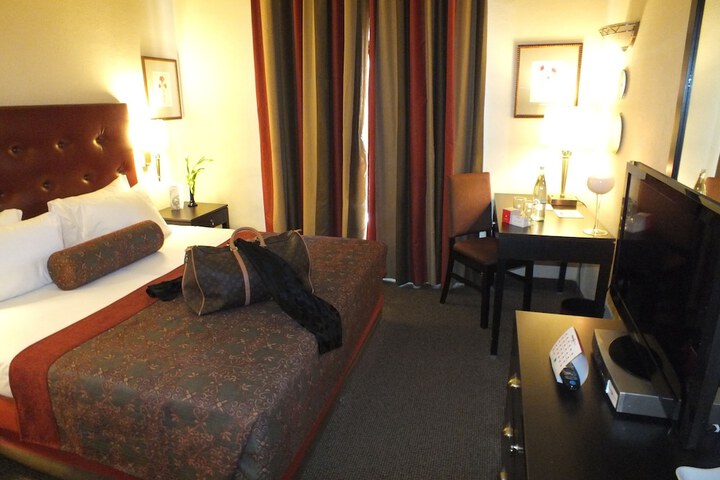 Room 31 of 74