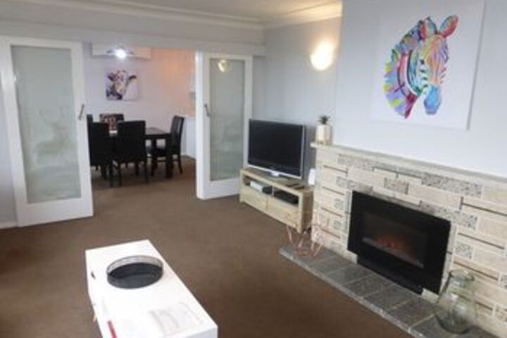 Oamaru Holiday Homes Largo House
