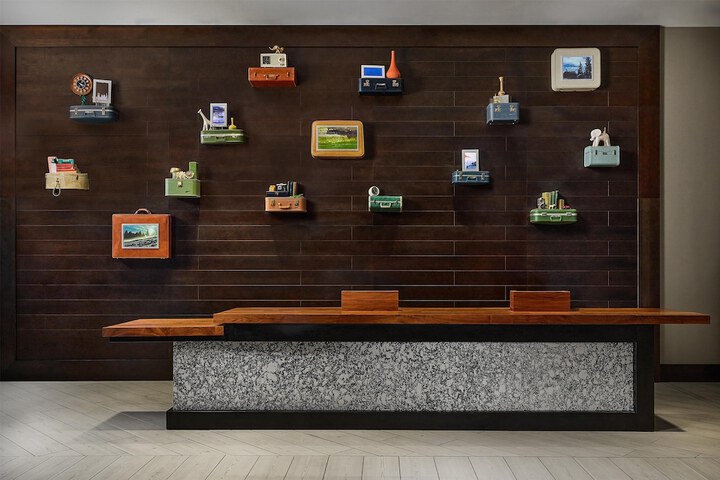 Hotel Interior 4 of 32