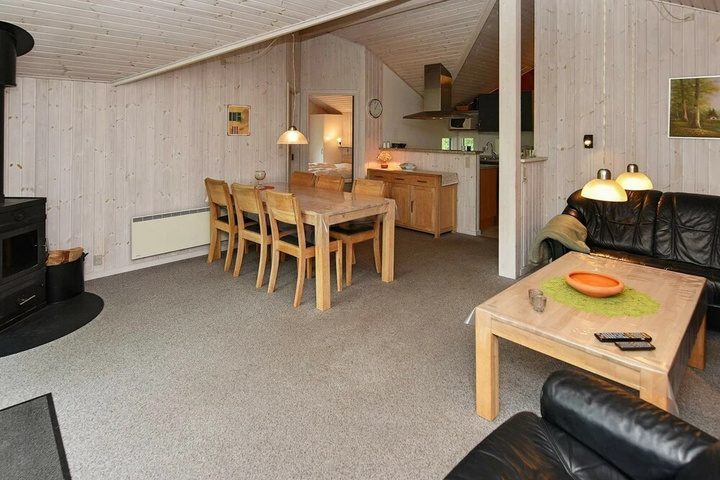 Room 3 of 15
