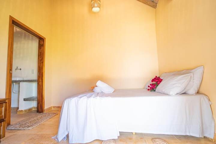 Room 2 of 38