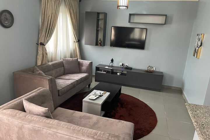 Room 32 of 43