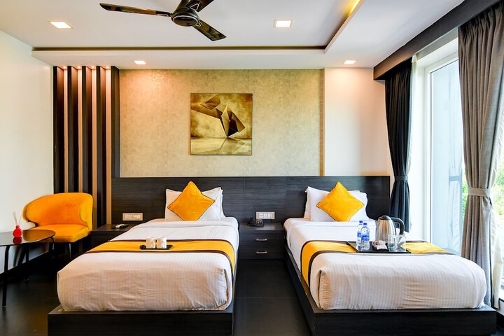 Room 52 of 117