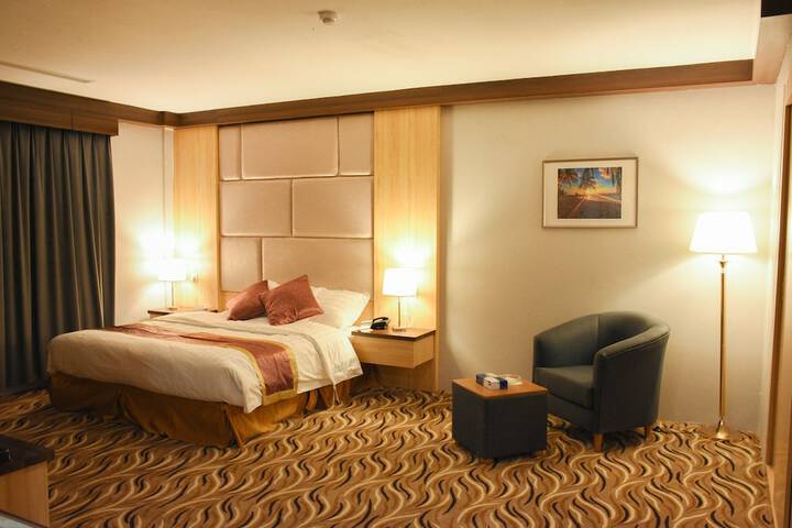 Room 15 of 60
