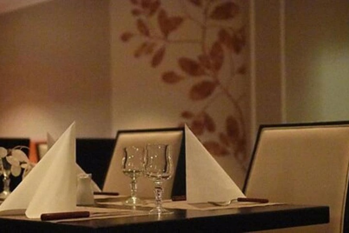 Dining 20 of 39