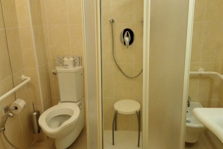 Room 26 of 59