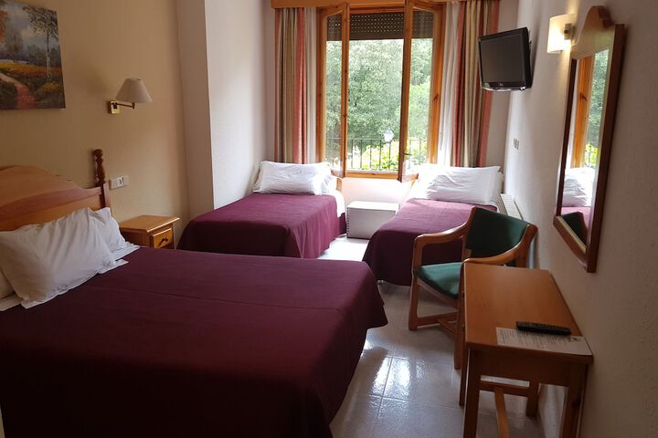 Room 27 of 50