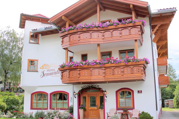 Hotel Sonnenhof - bed &  breakfast & appartements in Innsbruck