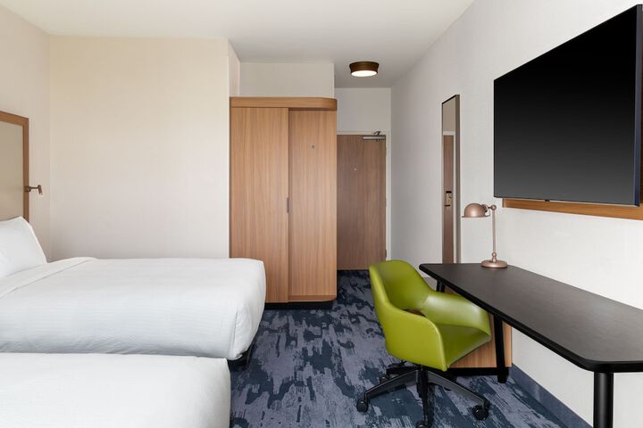 Room 10 of 31