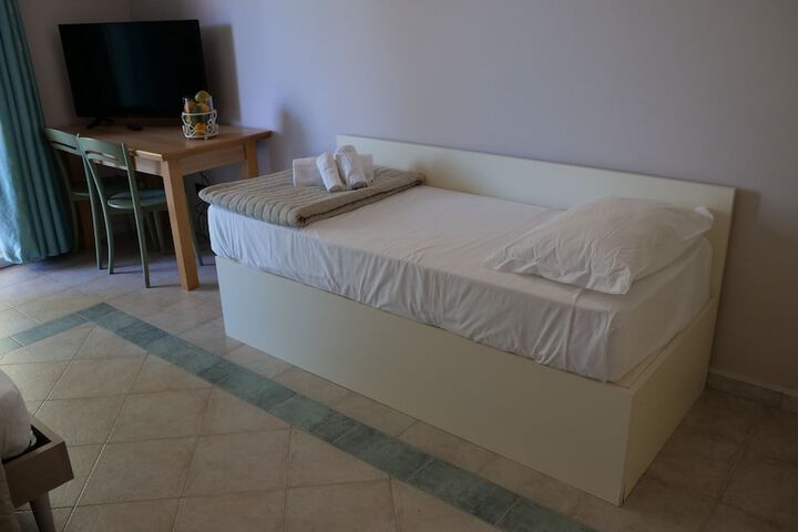Room 8 of 55