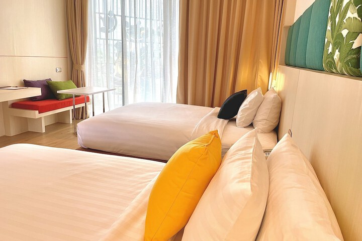 Room 12 of 72
