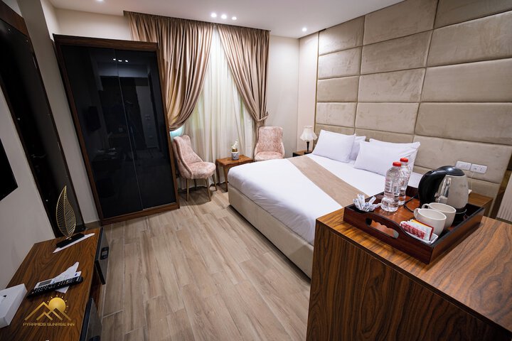 Room 11 of 183