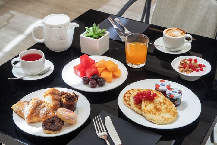 Breakfast/Coffee Service 46 of 58