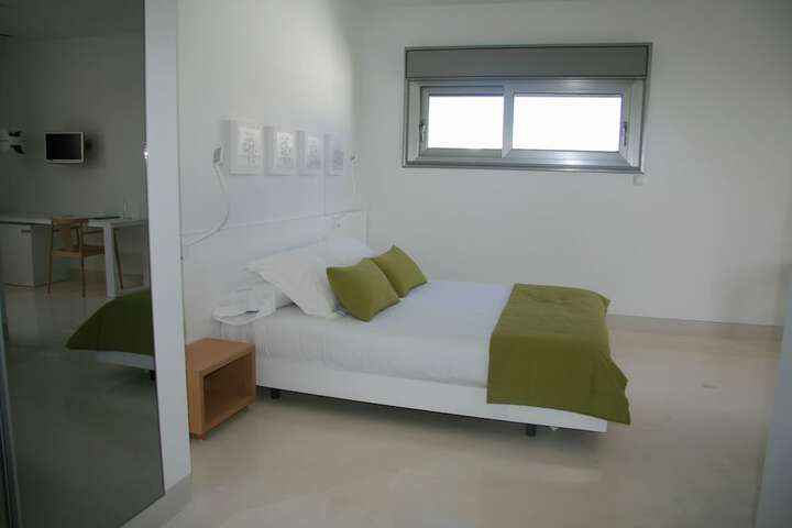 Room 8 of 31