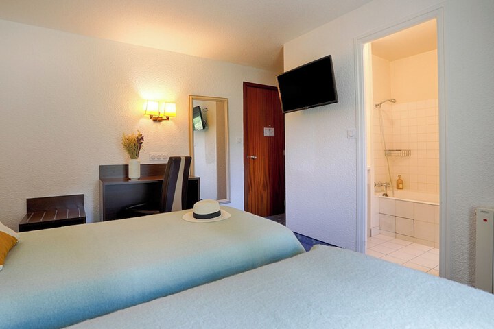 Room 90 of 191