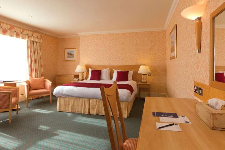 Room 48 of 110