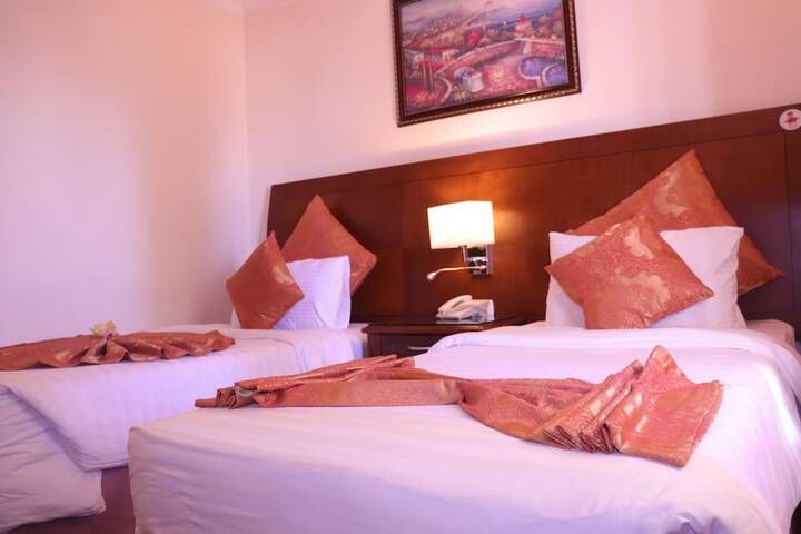 Room 35 of 110