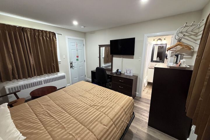 Room 12 of 53