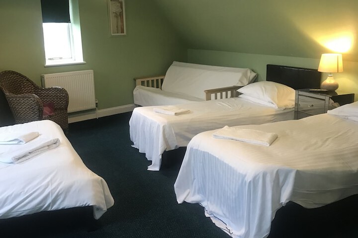 Room 4 of 45