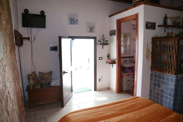 Room 15 of 63