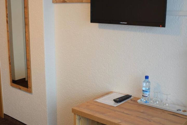 Room 17 of 95