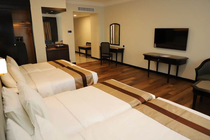 Room 21 of 51