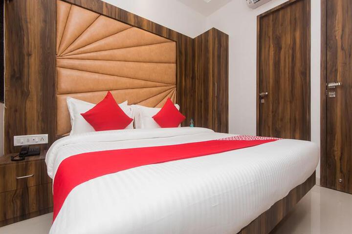 OYO 15519 HOTEL GRAND RESIDENCY