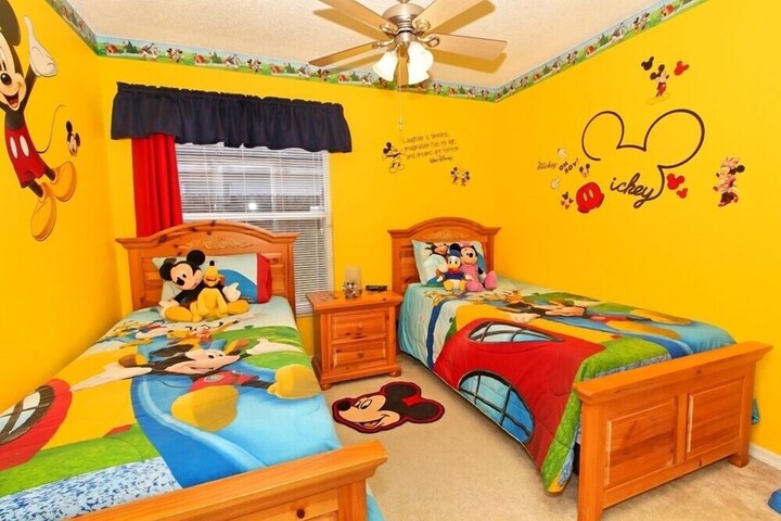 Room 38 of 47