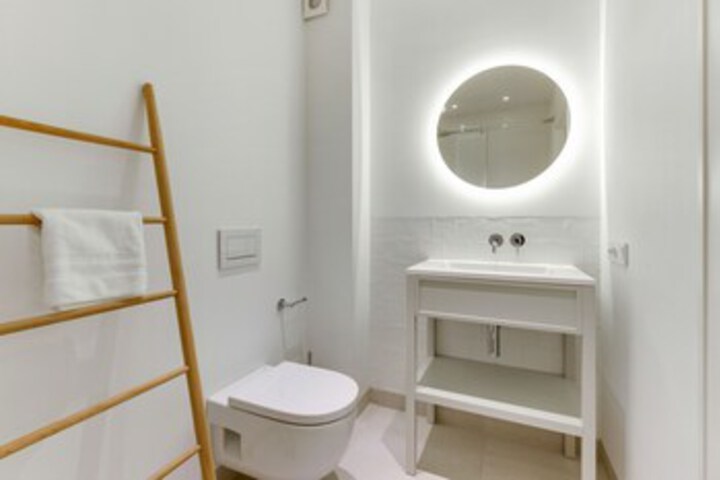 Room 25 of 109