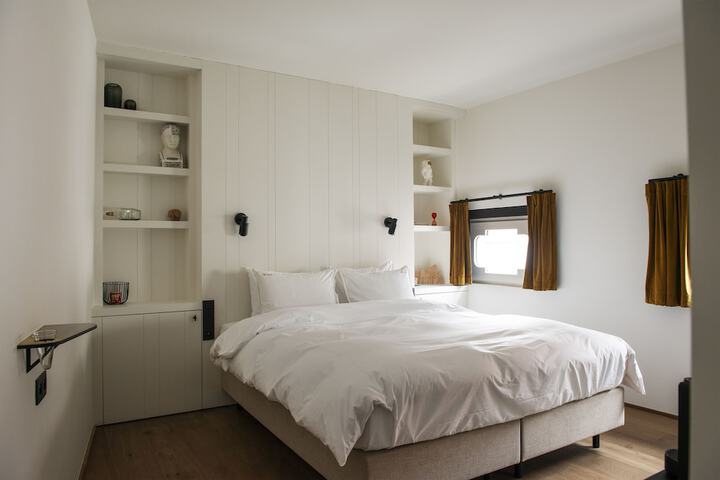 Room 3 of 30