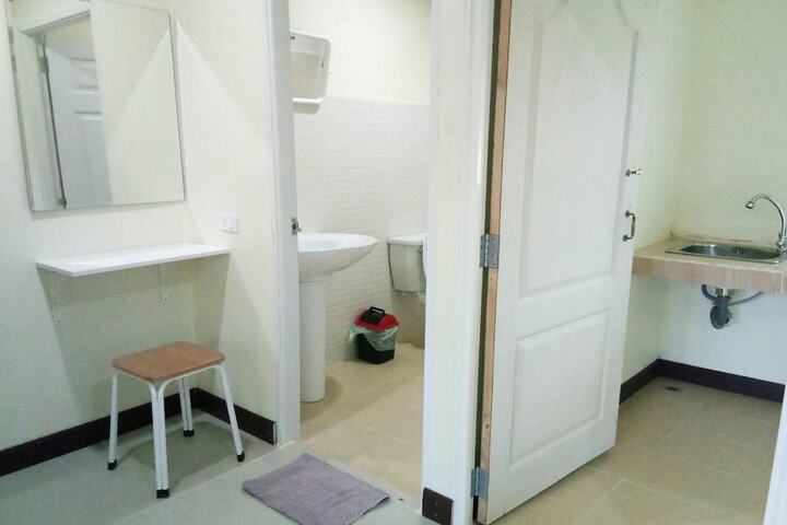 Room 44 of 67
