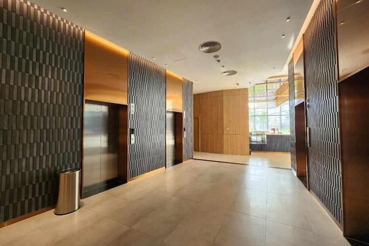 Hotel Interior 66 of 93