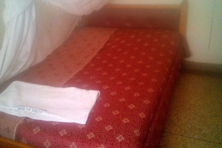 Room 5 of 15