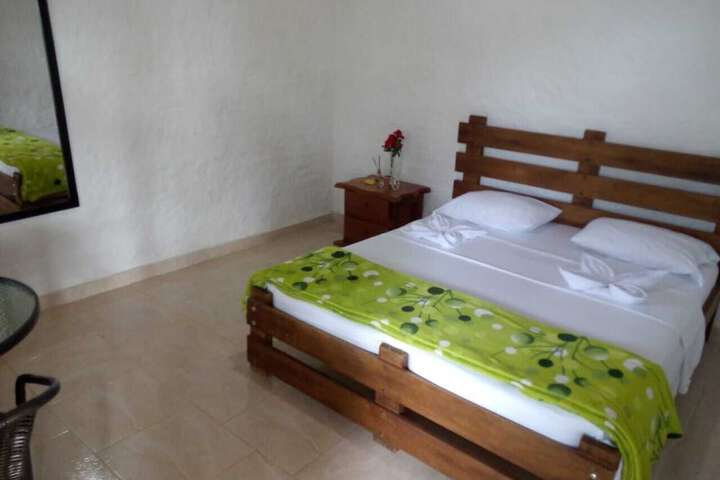 Room 7 of 38